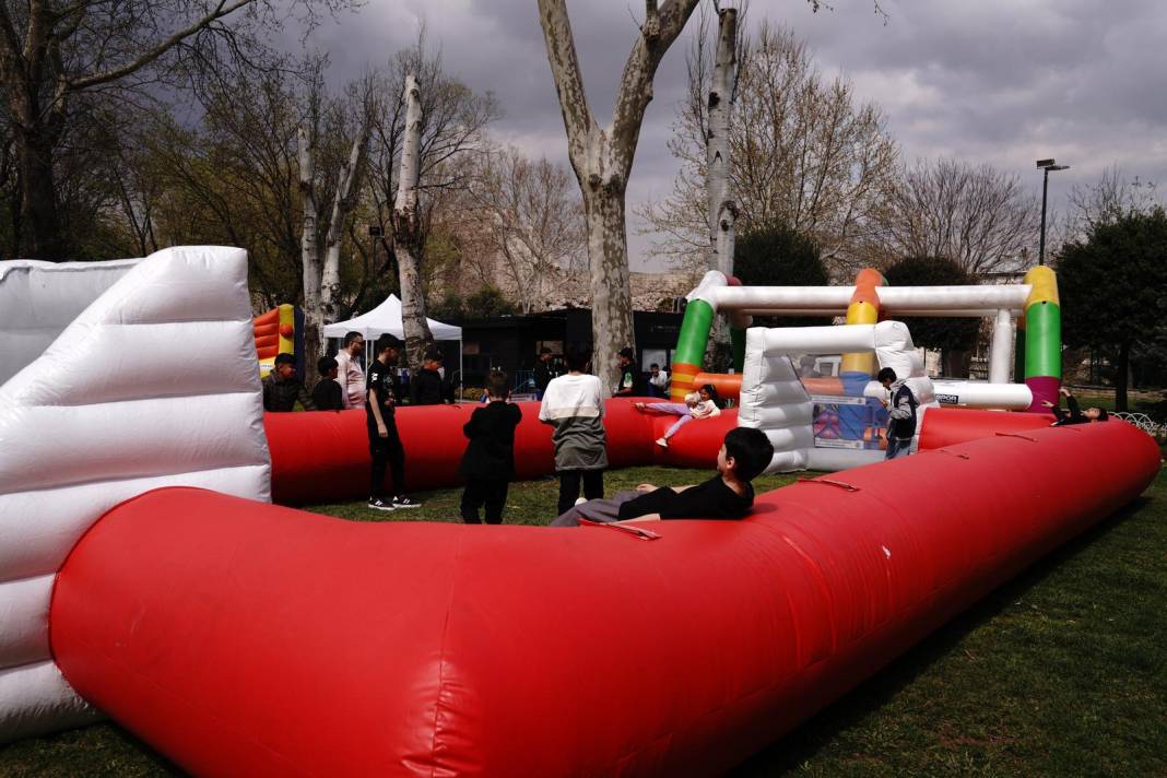 İBB'den Ramazan Bayramı'na özel 'Özgürlük ve Demokrasi Şenliği' başladı 16